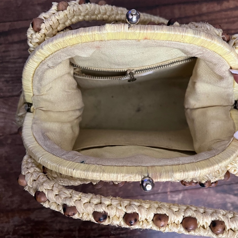 1950s Vintage Yellow Raffia purse with brown wooden beads - Picture 7 of 7